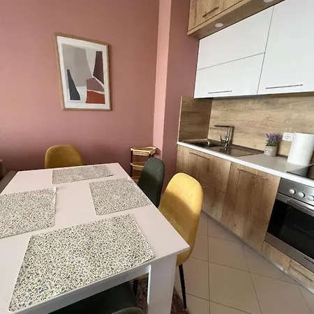Apartment Dion's *